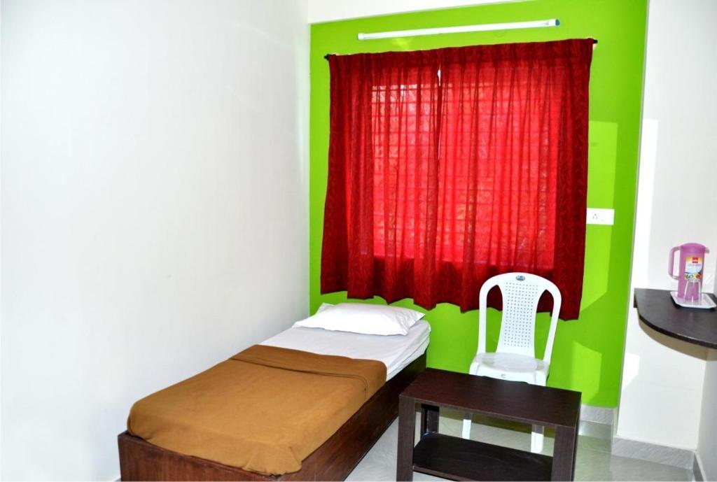 Maple Inn Budget Hotel Bangalore Dış mekan fotoğraf